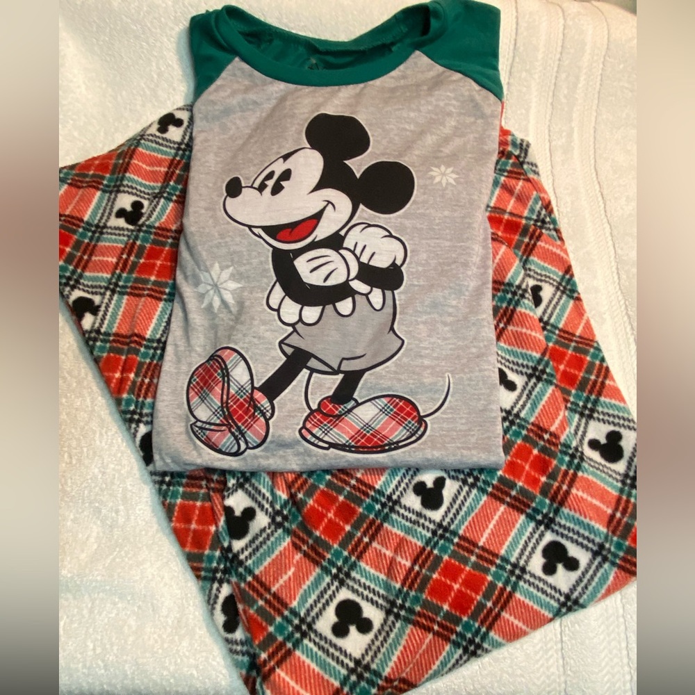 Disney Mickey Mouse Christmas Pajamas Set